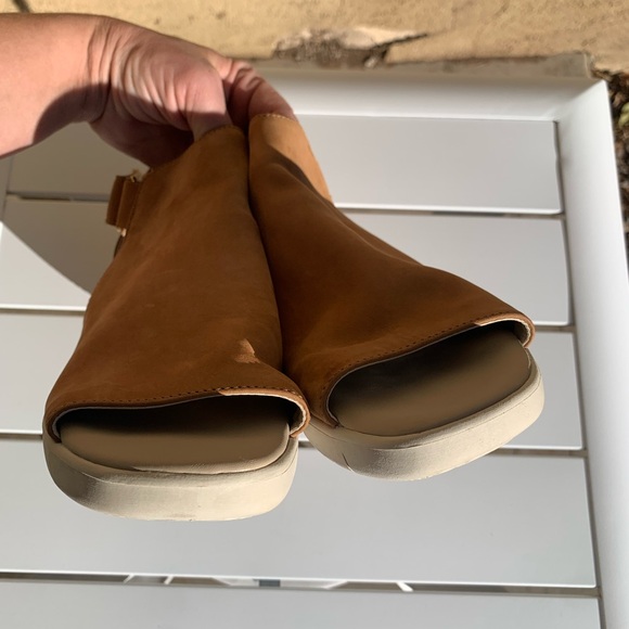 The FLEXX tan leather sandals size 10 (European 42) - Picture 9 of 16